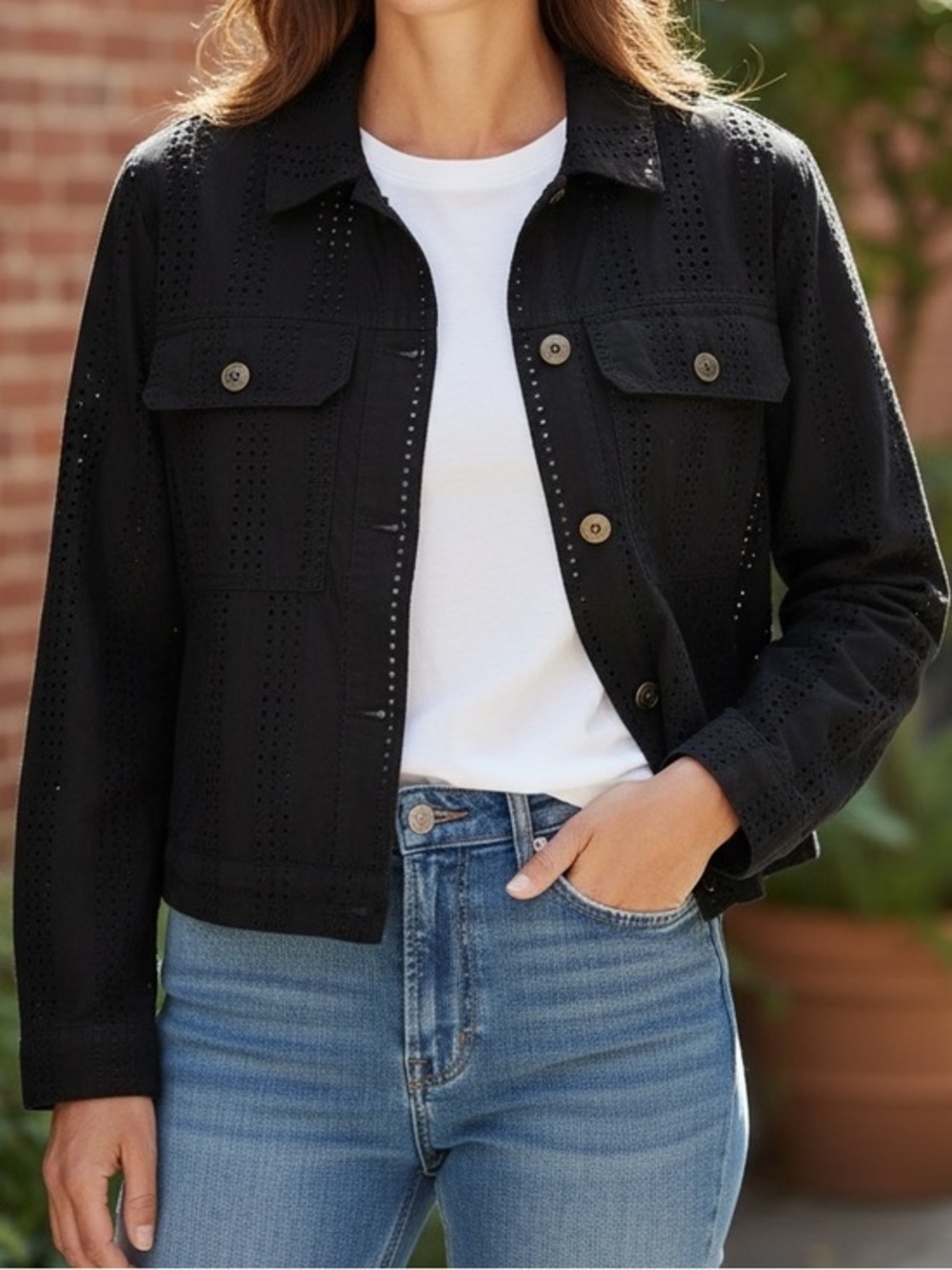 GAP Black Eyelet Cropped Lightweight Button-Up Shirt Jacket - Picture 1 of 5